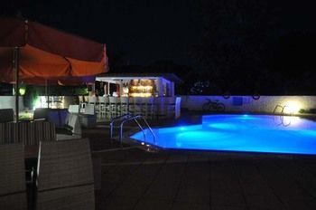 Sarti Plaza Ξενοδοχείο Εξωτερικό φωτογραφία